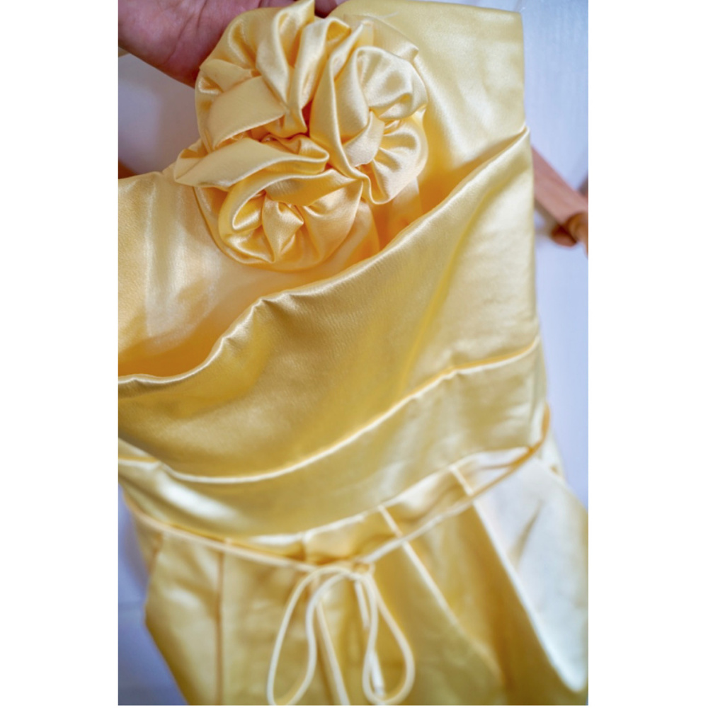 Yellow Dress